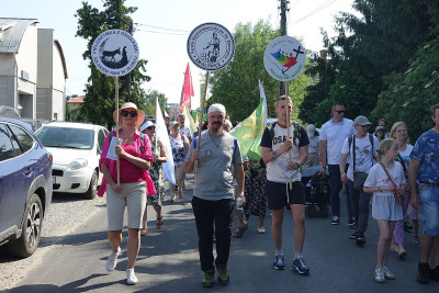 Druga piesza pielgrzymka z osiołkami szlakiem "Pani w słońcu" (15.06.2025)